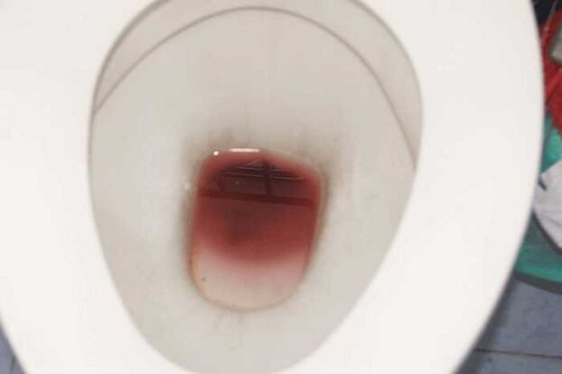 当男人被唤起时发现